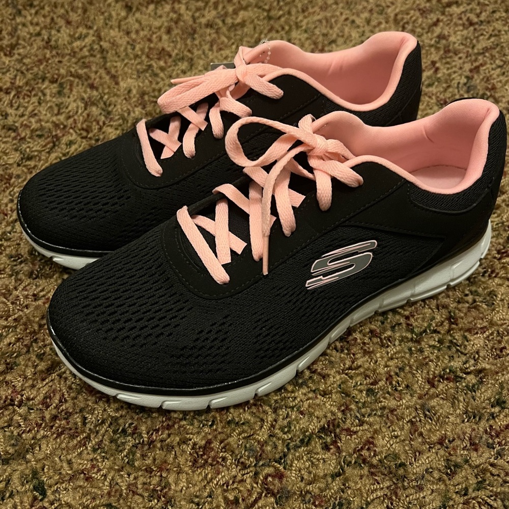 Skechers memory foam shoes